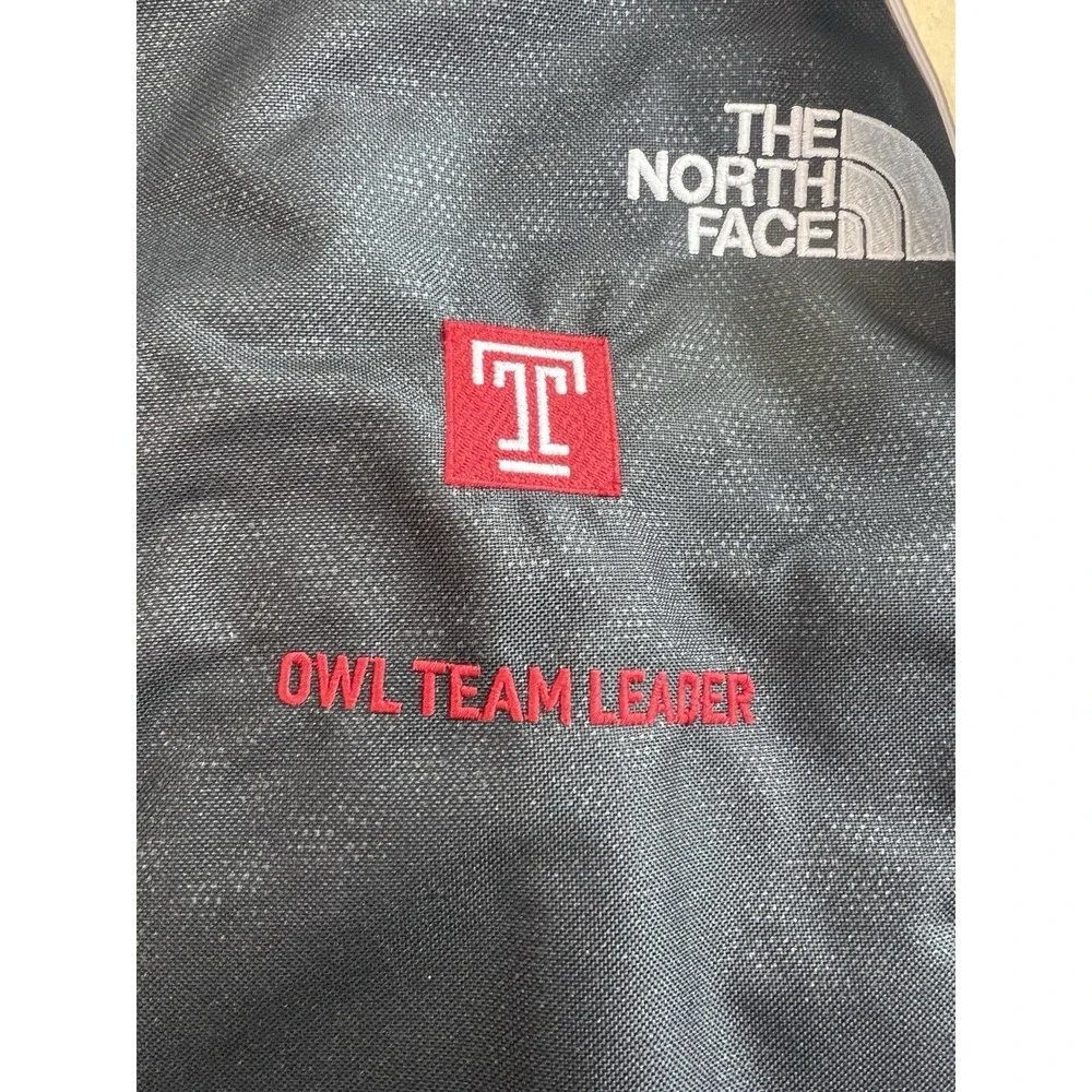 The North Face Connector‎ Black 28 L Flexvent Backpack  NWT Embroidered